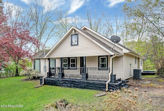2005 Robinson Rd, Knoxville, TN 37923