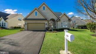 620 N Settlers Cir, Warrington, PA 18976