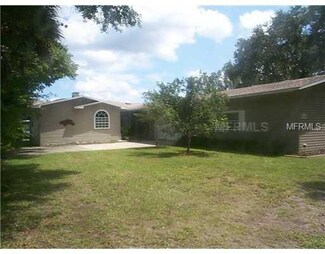 53704 Rivertrace Rd, Astor, FL 32102