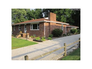 3206 Grill Rd, Clinton, OH 44216