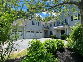4 Sherbrooke Dr, Dover, MA 02030