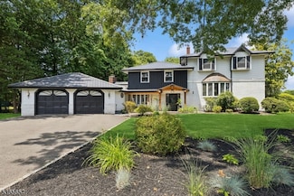 3 Martin Place, Fairfield, NJ 07004