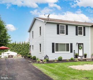 1000 S Carroll St, Hampstead, MD 21074