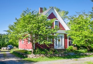 110 Center St, Plympton, MA 02367