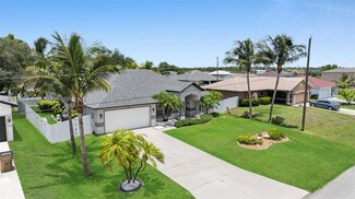 2206 NE 17th Place, Cape Coral, FL 33909