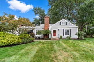 4545 W 221st St, Cleveland, OH 44126