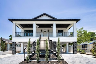 111 E Cedar St, Tarpon Springs, FL 34689
