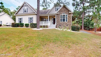 44 Spring Lake Dr, Pinehurst, NC 28374