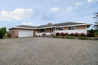 42102 252nd Way SE, Enumclaw, WA 98022