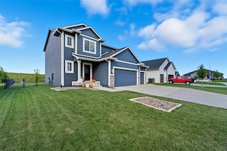 317 31st St SE, Altoona, IA 50009