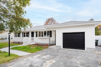 44 Old Brook Rd, Leominster, MA 01453