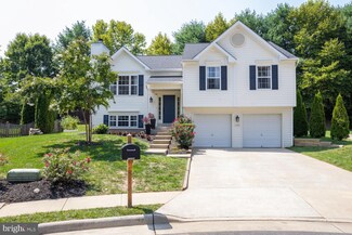 17295 Strathallen Ct, Purcellville, VA 20132