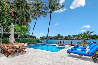 56 S Hibiscus Dr, Miami Beach, FL 33139