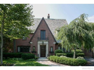 71 Nottingham Terrace, Buffalo, NY 14216