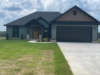 10691 W Miller Sardis Rd, Bauxite, AR 72011