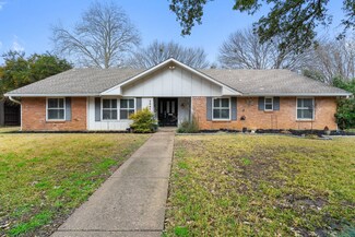 3847 Shady Hill Dr, Dallas, TX 75229