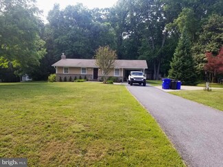 7501 Planter Ln, Gaithersburg, MD 20882