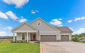 112 Cherry Blossom Ct, Lenoir City, TN 37772