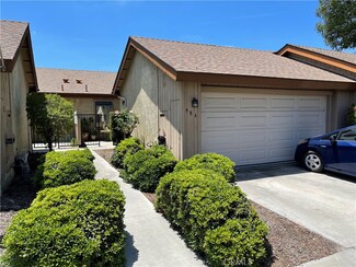 984 S Laurelwood Ln Unit 20, Anaheim, CA 92806