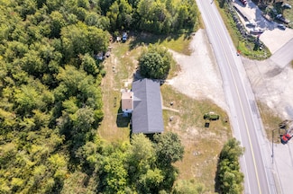 1186 Eastern Ave, Chelsea, ME 04330