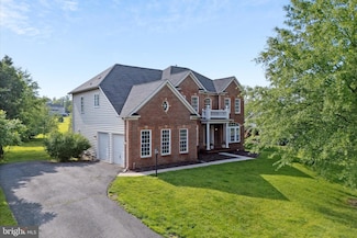 22405 Belle Terra Dr, Ashburn, VA 20148