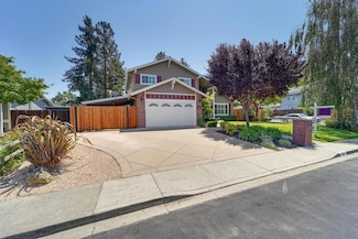 1250 Heavenly Dr, Martinez, CA 94553