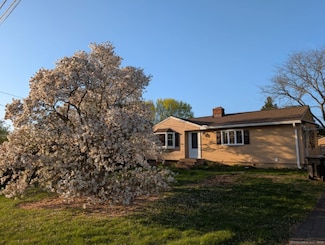 27 Payne Place, Meriden, CT 06450