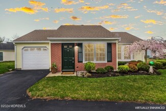42 Edgeware Close Unit 1000, Freehold, NJ 07728