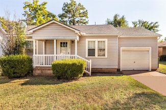 1216 E Campbell St, Edmond, OK 73034