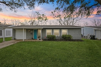 112 Tarpon Ave, Galveston, TX 77550