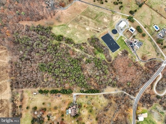 449 Rich Valley Rd, Silver Spring, PA 17050