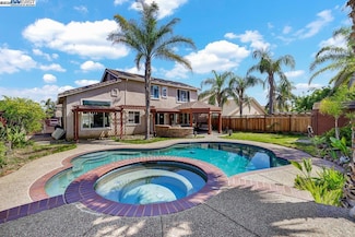 5457 Field Brook Ct, Antioch, CA 94531