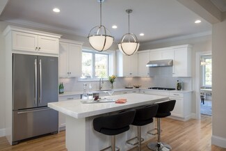 34 Woodmere Dr Unit 24, Milton, MA 02186