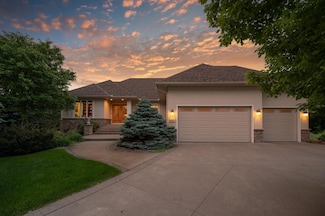 8867 Aviary Path, Inver Grove Heights, MN 55077