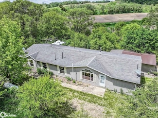 1737 Ithaca Ave, Mondamin, IA 51557