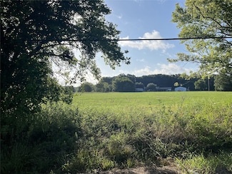 210 Tomahawk Dr, West Tawakoni, TX 75474