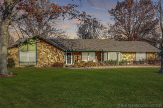 22327 E 68th St S, Broken Arrow, OK 74014