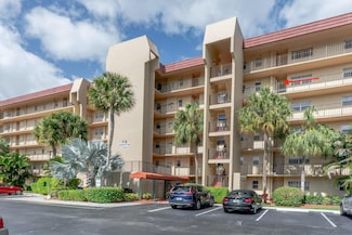 3755 Via Poinciana Unit 5070, Lake Worth, FL 33467
