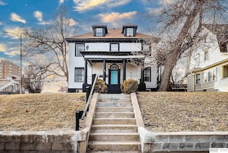 102 N 38th Ave, Omaha, NE 68131