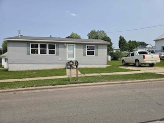 310 N Main St, Monona, IA 52159