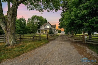 S261 County Road 4, Liberty Center, OH 43532