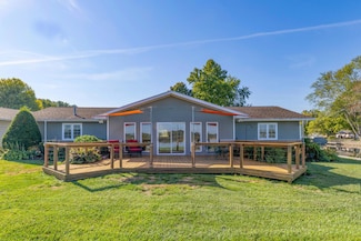 68285 George Smith Ct, Edwardsburg, MI 49112