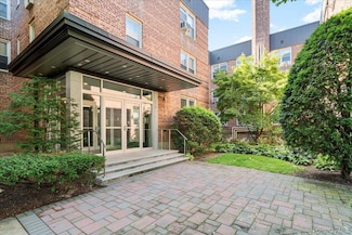 510 Dubois Ave Unit 11B, Valley Stream, NY 11581