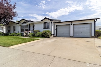 344 NE Cargill Ave, College Place, WA 99324