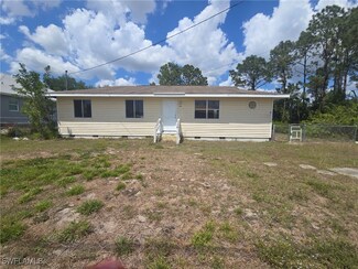 4016 14th St SW, Lehigh Acres, FL 33976