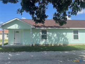 661 W Austin St Unit M, Luling, TX 78648