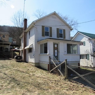 418 Main St, Vintondale, PA 15961