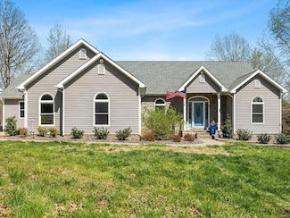 330 Ravenwood Dr, Hanson, KY 42413