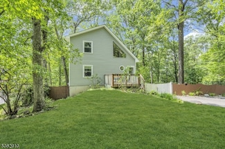 72 Quenby Mountain Rd, Great Meadows, NJ 07838