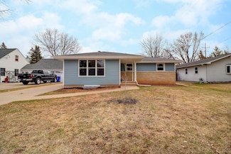 2418 N Mason St, Appleton, WI 54914